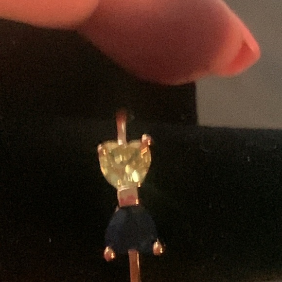 NEW  HIGH END 18k Rose Gold Plated Hearts Ring with Blue and Yellow Stones. #8 - Picture 10 of 14